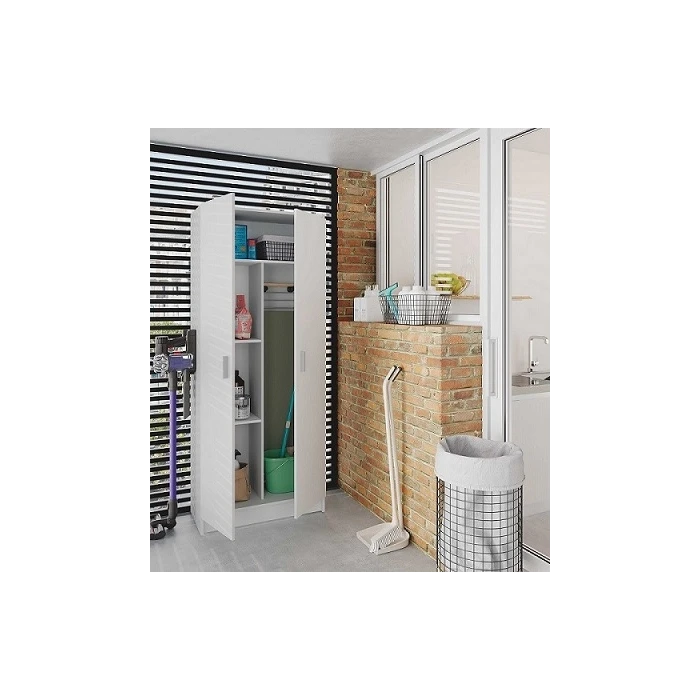 Hoch- und Besenschrank