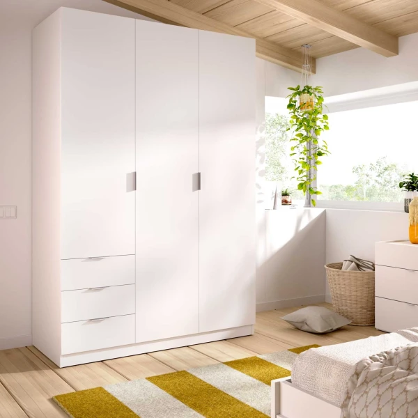 Kleiderschrank 3 turig 